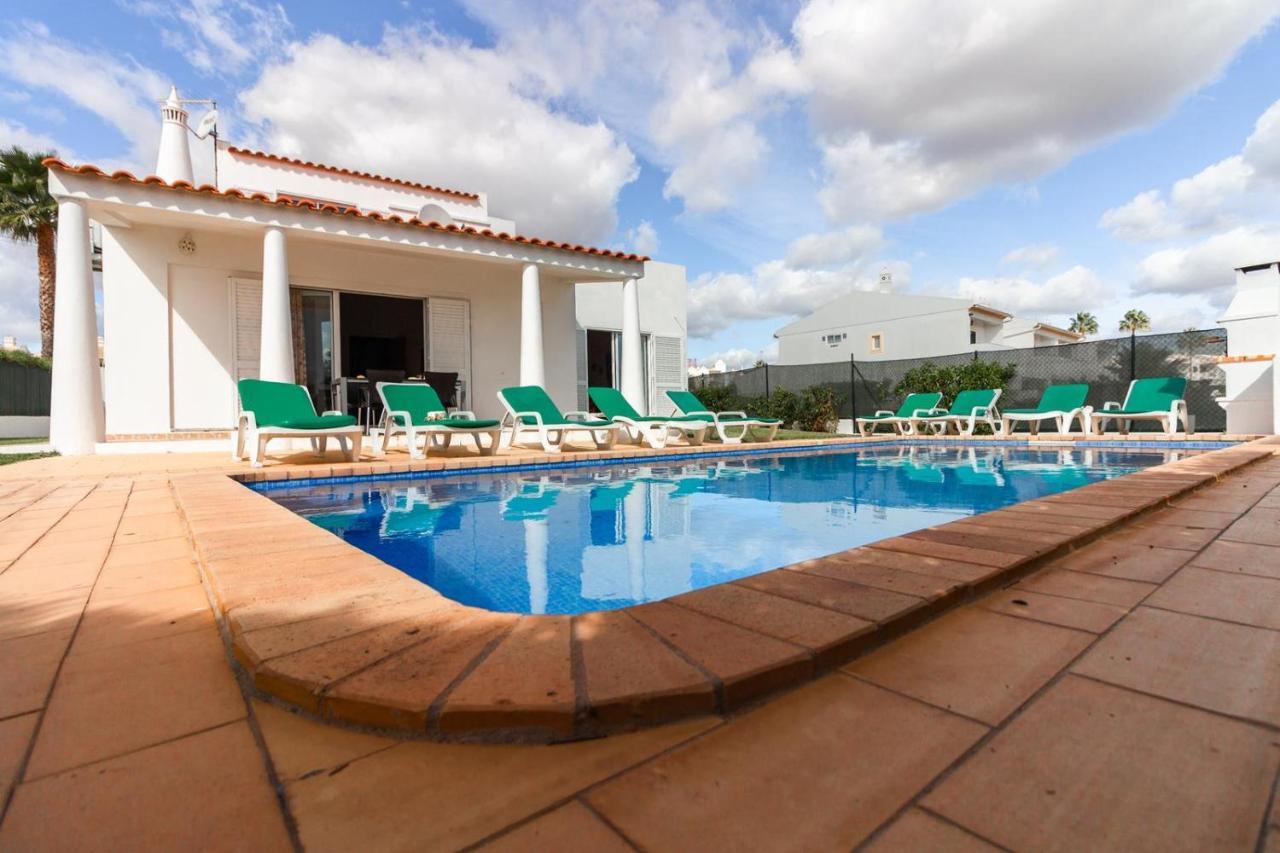 Villa 300M From Beach - By Algarkasa Albufeira Buitenkant foto
