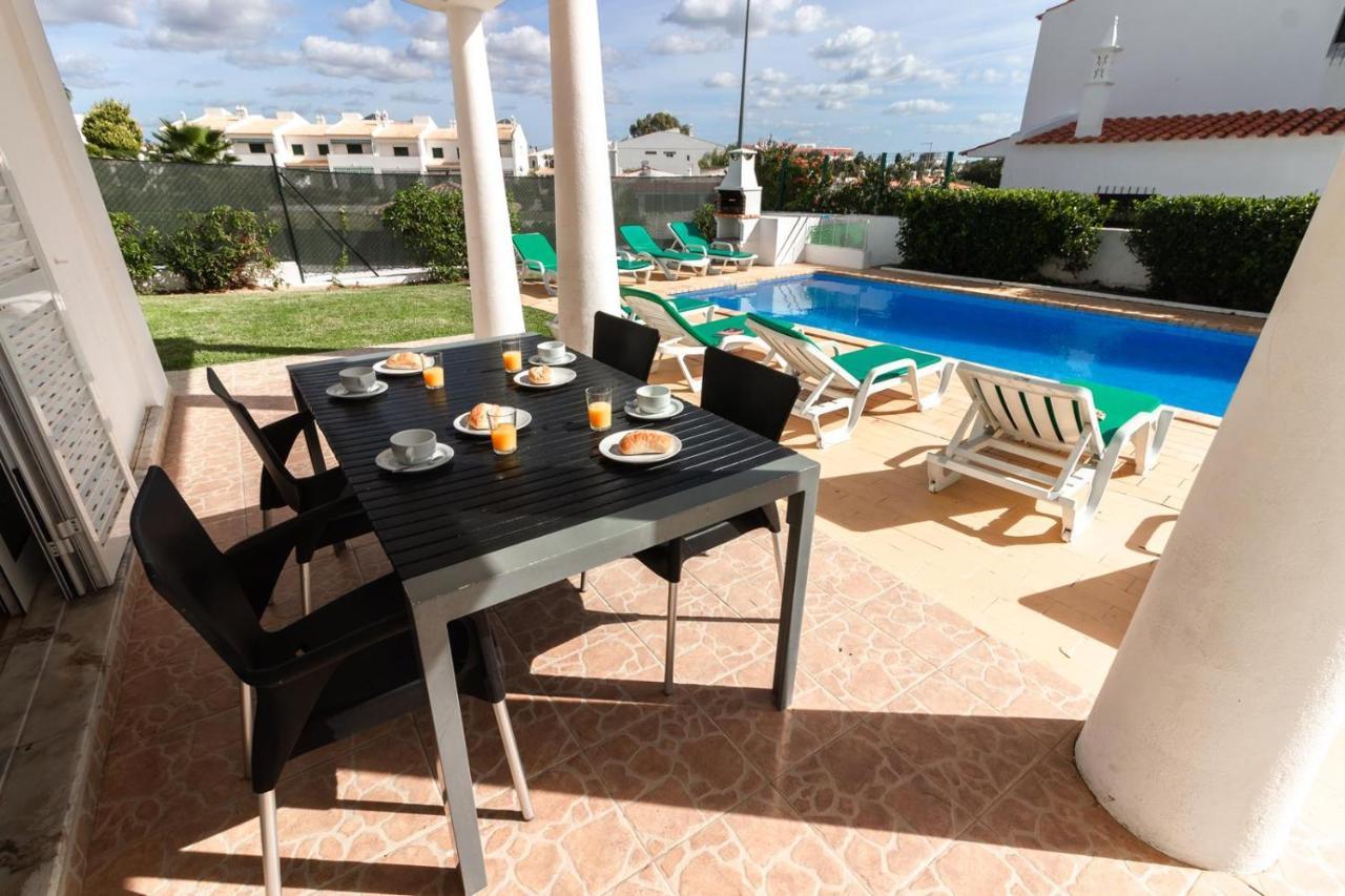 Villa 300M From Beach - By Algarkasa Albufeira Buitenkant foto
